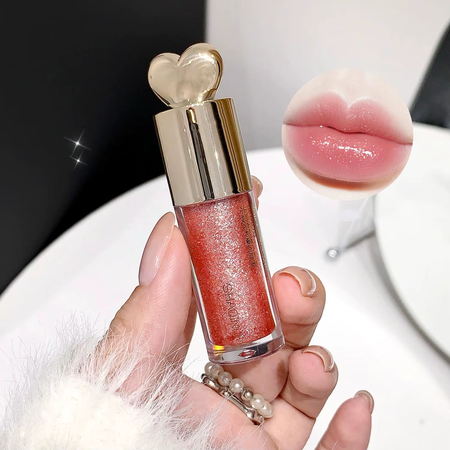 Moisturizing Plump and Sparkling Lip Gloss Mirror Water Lip Glaze Moisturizing Lip Oil Diamond Shimmer Glitter Liquid Lipsticks